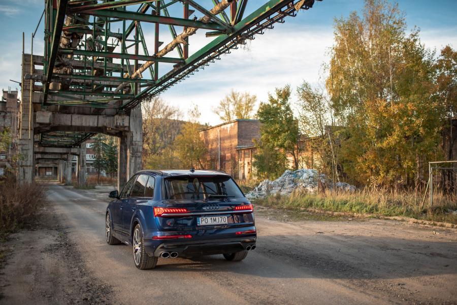  Audi SQ7 TDI (4M) 2019 года  (WW) (фото 27 из 40)